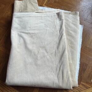 Coussin effet daim" fabric which is suede effect